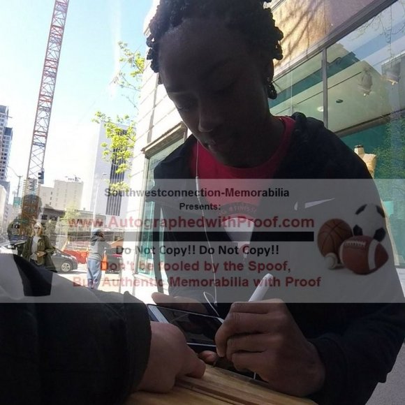 Tiffany Hayes Autographed UConn Huskies Basketball Floorboard Beckett BAS Signed - Picture 2 of 5